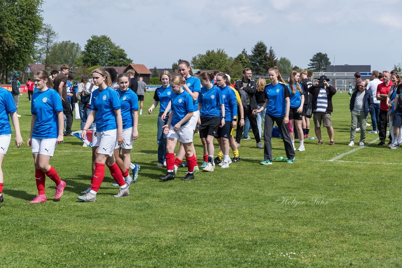 Bild 86 - wBJ SH-Pokalfinale  Holstein-Kiel - SV Viktoria : Ergebnis: 1:0